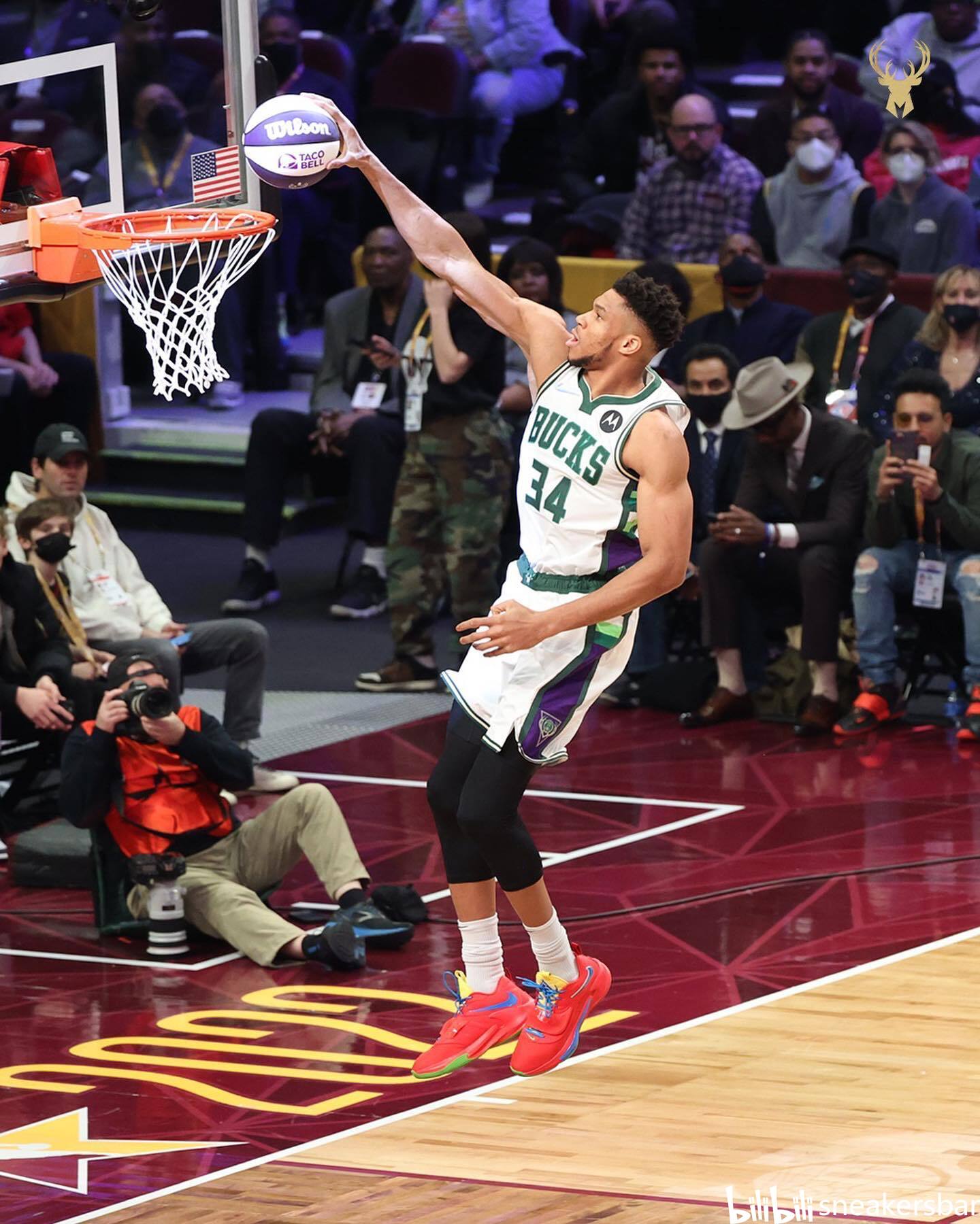 曼晚：罗德里未参加完整合练，曼城希望他能为英超首轮做准备（曼晚：罗德里未参与全队合练，曼城盼其赶上英超揭幕战）