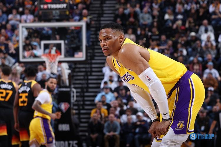 阿莫林：库尼亚已归队，有两人出战成疑；不会看谩骂我的言论（阿莫林：库尼亚已回归，两名球员出场存疑；对辱骂我的言论不予理会）