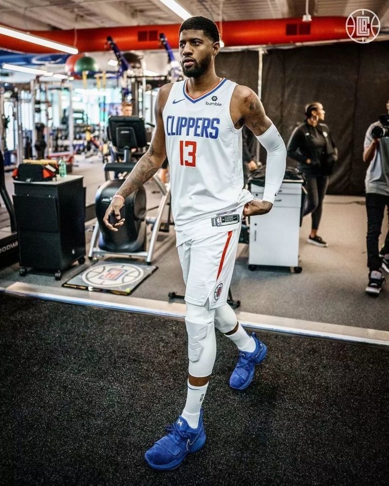 内姆哈德称从小是威少球迷，雷霆是其最爱球队之一（内姆哈德：自小迷威少，雷霆是其最爱球队之一）