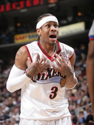 今天体能考验很大！杨瀚森次节被换下脸露疲倦（体能挑战严峻！杨瀚森次节被换下显露疲态）