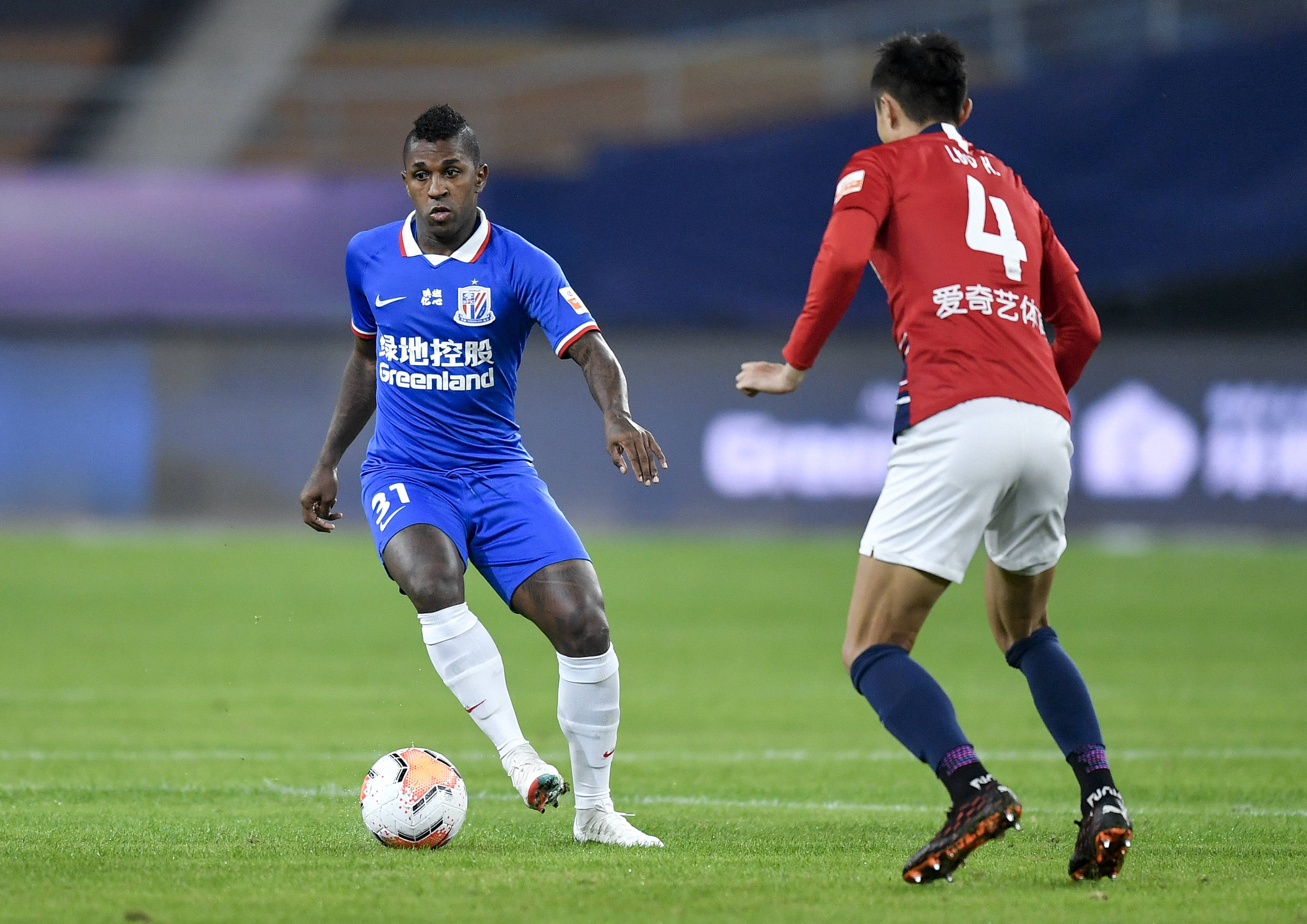 给字母都不换！场均13分成马刺非卖品，小哈登未来或挤走福克斯（马刺场均13分小将成非卖品，哪怕用字母哥交换也不动，小哈登未来或顶走福克斯）