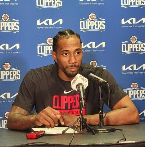 哀悼，前狼队青训球员在回家途中遭遇车祸遇难，年仅21岁（前狼队青训球员返家途中遭遇车祸不幸离世，年仅21岁）