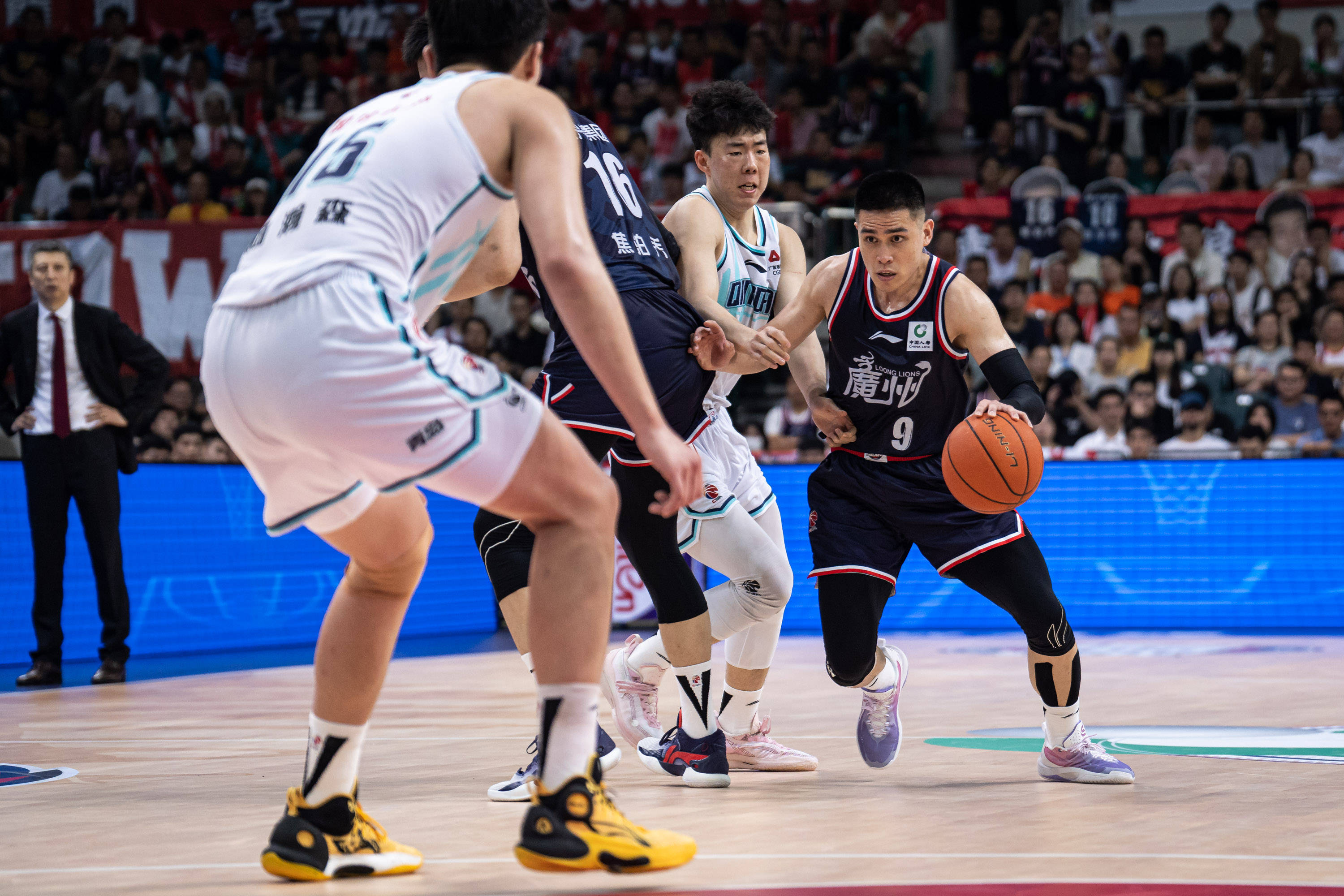 德天空：帕利尼亚已抵达伦敦，他希望本周代表热刺出战拜仁（德天空：帕利尼亚抵达伦敦，盼本周为热刺对阵拜仁登场）