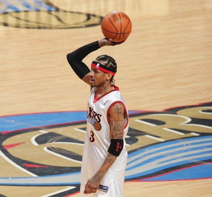 接着道歉！斯潘塞首发27分钟 10中6拿12分5板6助&正负值+30！（再次致歉！斯潘塞首发出战27分钟，10投6中拿12分5板6助，正负值+30）